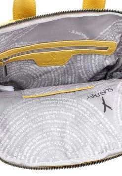 Suri Frey Tilly - Rugzak - Mustard -Suri Frey Verkoop 02c57f297eb84bce8840ca1cddecc0db