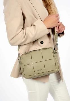 Suri Frey Kimmy - Schoudertas - Khaki 10 Suri Frey Kimmy - Schoudertas - Khaki -Suri Frey Verkoop 258bc86463474f73958a4b8dce666dc3
