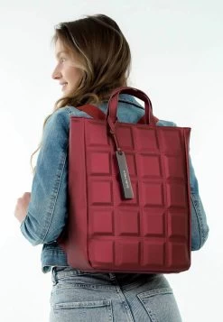 Suri Frey Bobby - Rugzak - Wine Metallic -Suri Frey Verkoop 3b900fd788db4bd5a21677ed2f7366cf