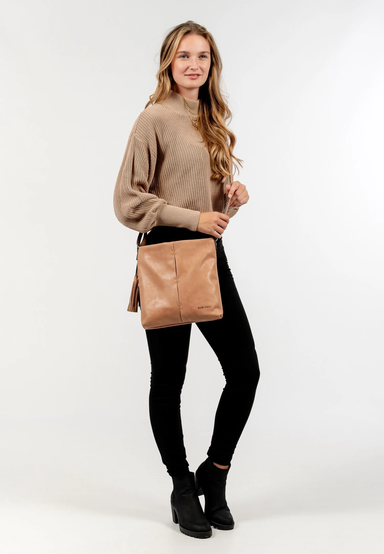 Suri Frey Livy - Schoudertas - Sand 1 Suri Frey Livy - Schoudertas - Sand