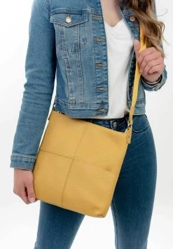 Suri Frey Tilly - Schoudertas - Mustard 10 Suri Frey Tilly - Schoudertas - Mustard -Suri Frey Verkoop c0994de3b25f40f2acb43987b29f1abc