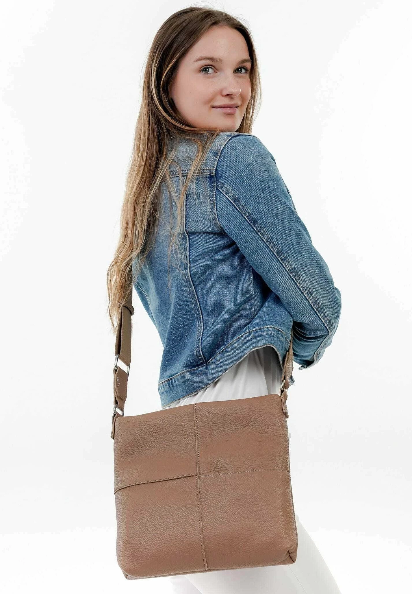 Suri Frey Tilly - Schoudertas - Darktaupe 2 Suri Frey Tilly - Schoudertas - Darktaupe - Afbeelding 2